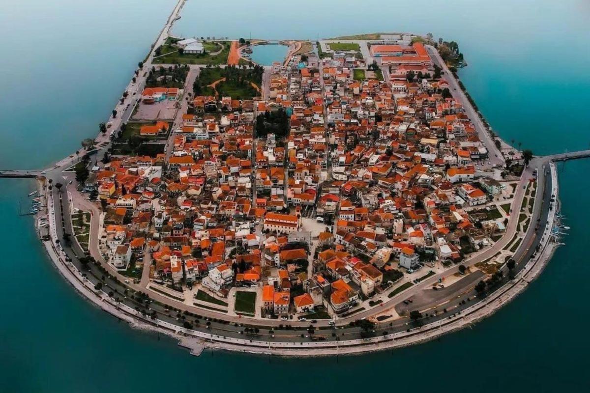 Apartmán Το Πέτρινο Aitoliko Exteriér fotografie